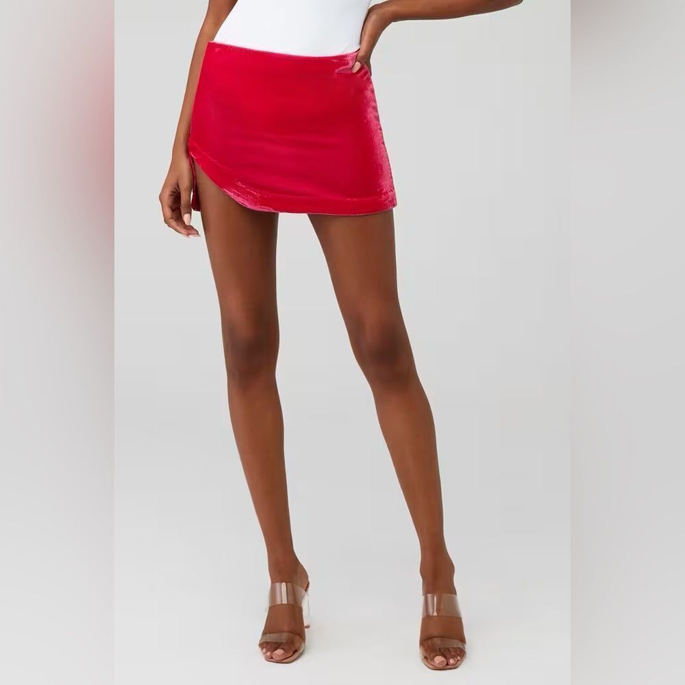 Free People Women's Annalise Velvet Mini Skirt in Pink Phenom Size 6